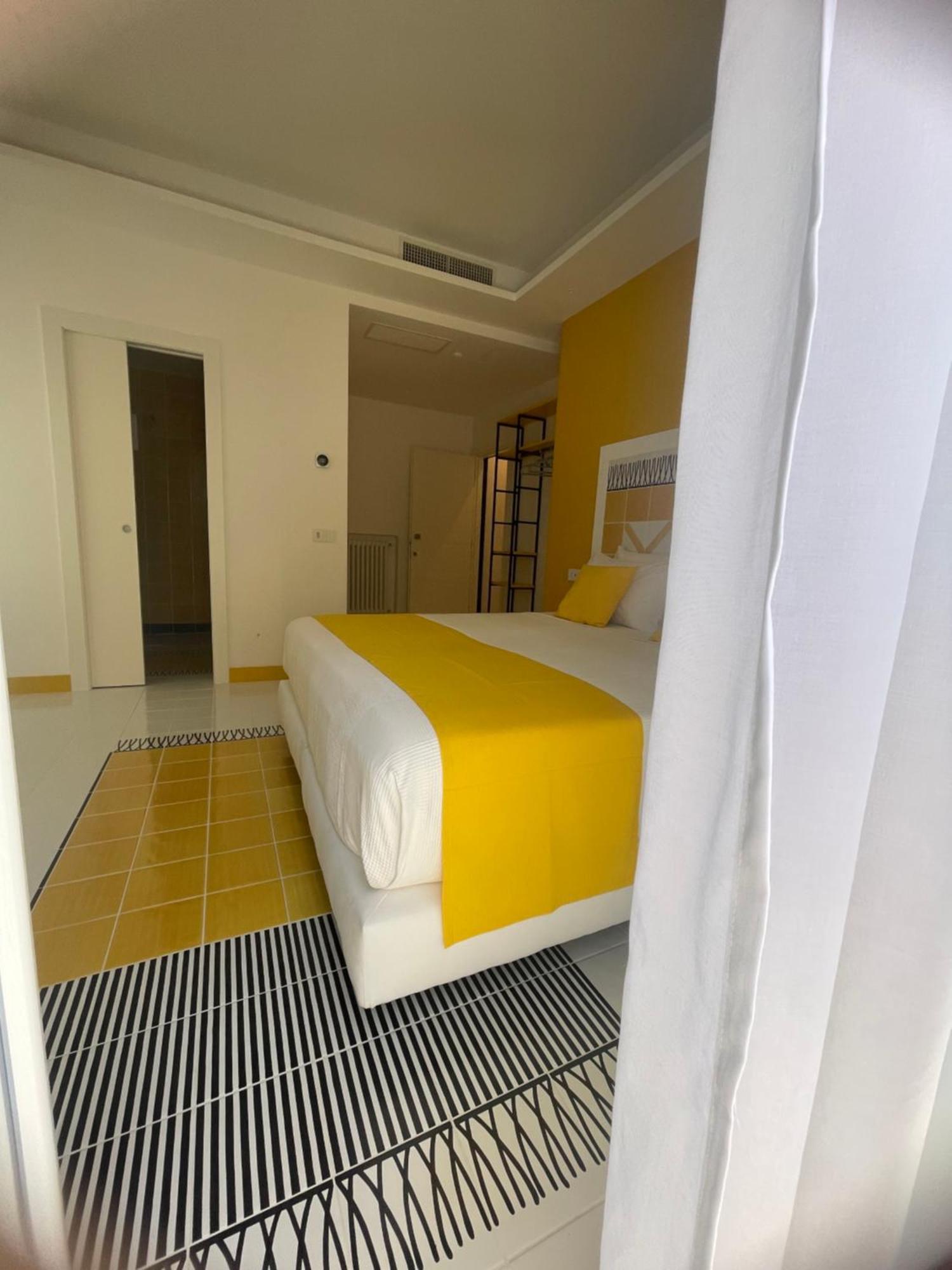 Casa Di Napoli - Sorrento Bed & Breakfast ภายนอก รูปภาพ